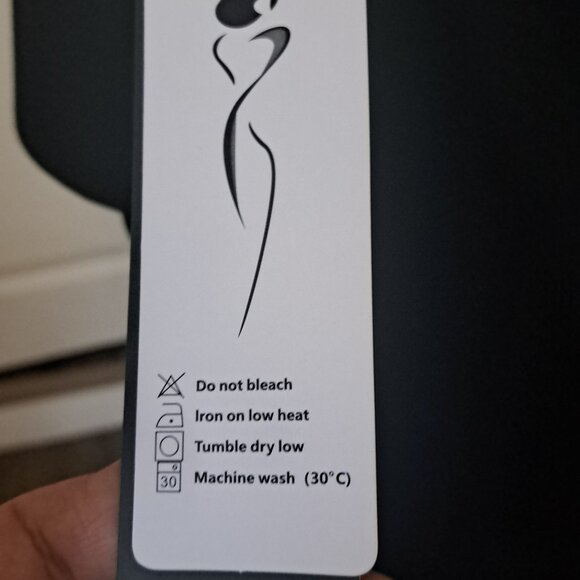 Ofeefan cap sleeves, drawstring. Crewneck, Black Romper  Size 16 XL - Picture 10 of 10